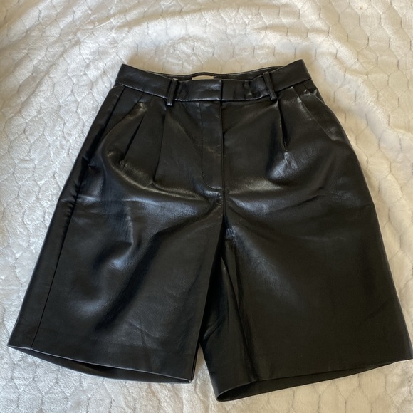 Wilfred Black Faux Leather Shorts - Picture 2 of 4